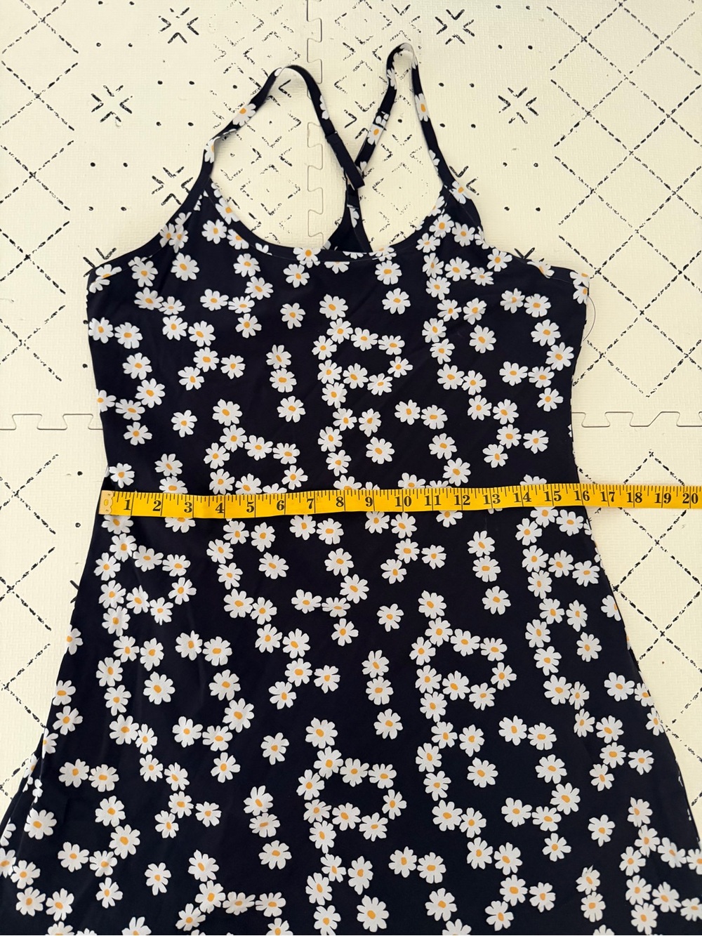 Outdoor Voices The Exercise Dress daisy print L - Picture 7 of 11